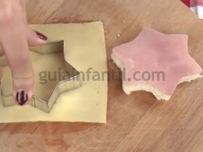 Aperitivo con forma de estrella de Navidad. Paso 2