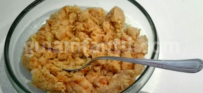 Hamburguesa de merluza, salmón y gambas. Paso 1