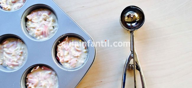 Canapé con la cara de Santa Claus. Paso 2 Canapé con la cara de Santa Claus. Paso 2