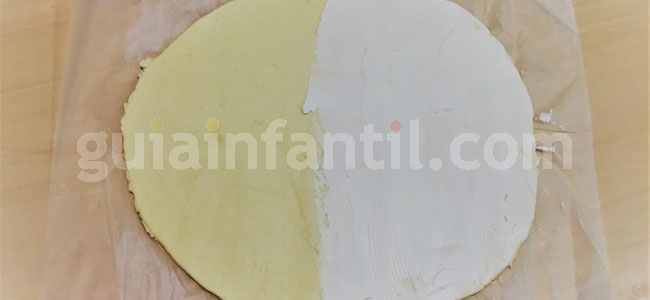 Receta de palitos de queso para Navidad. Paso 1