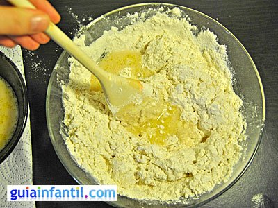 Panecillos de corazón paso 2 Panecillos de corazón paso 2