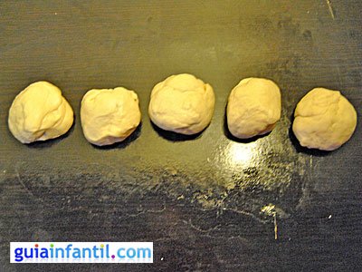 Panecillos de corazón paso 4 Panecillos de corazón paso 4