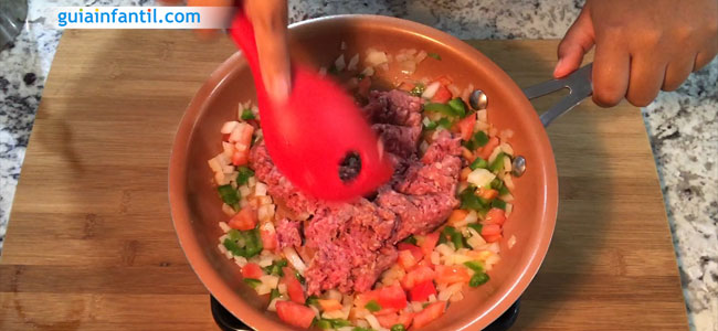 Quesadillas de carne paso a paso. Paso 2 Quesadillas de carne paso a paso. Paso 2