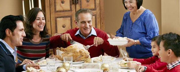 mesa de cena de pavo de navidad