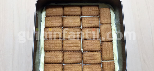 Receta tarta cementerio para Halloween. Paso 2 Receta tarta cementerio para Halloween. Paso 2