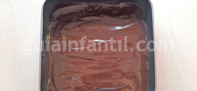 Receta tarta cementerio para Halloween. Paso 3 Receta tarta cementerio para Halloween. Paso 3