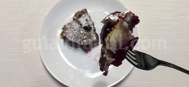 Clafoutis o tarta de cerezas sin horno