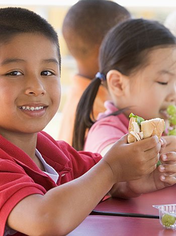 La obesidad infantil aumenta en España La obesidad infantil aumenta en España