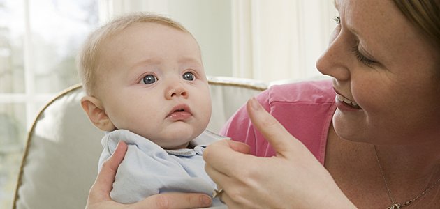 Cómo detectar la sordera en los bebés