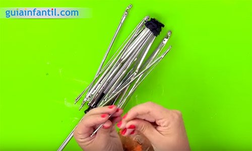 Planetas de papel maché. Paso 4